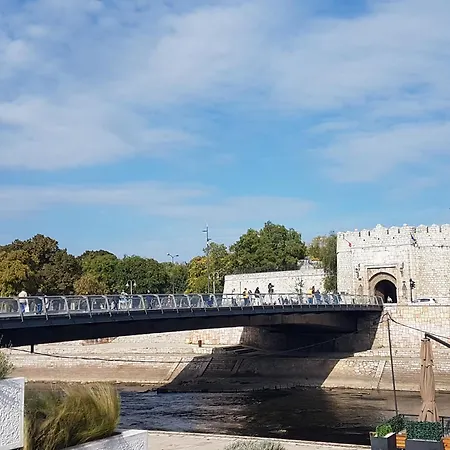 Apartment Riverside With Private Parking Nis
